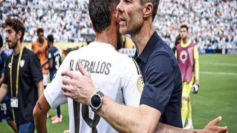 “第十五届全国运动会乒乓球成年男子团体资格赛第三轮：广东队憾负辽宁队”